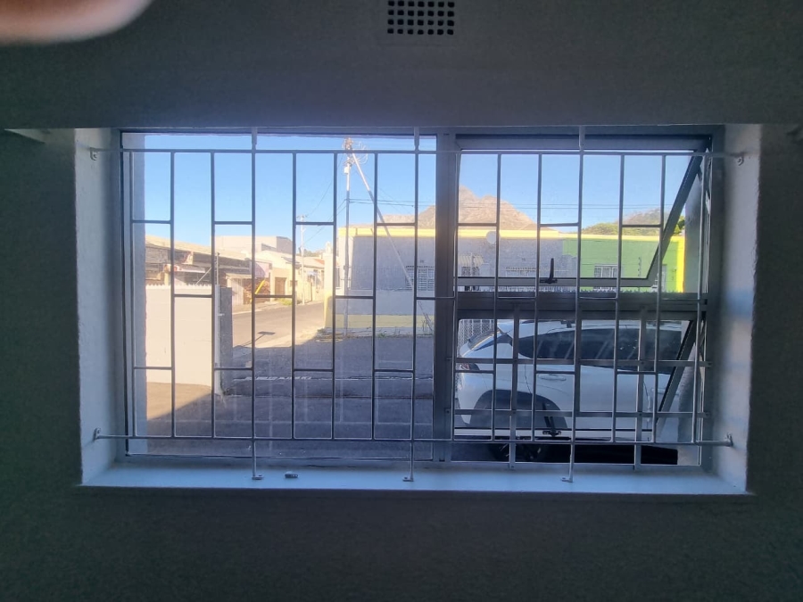To Let 1 Bedroom Property for Rent in Mowbray Western Cape